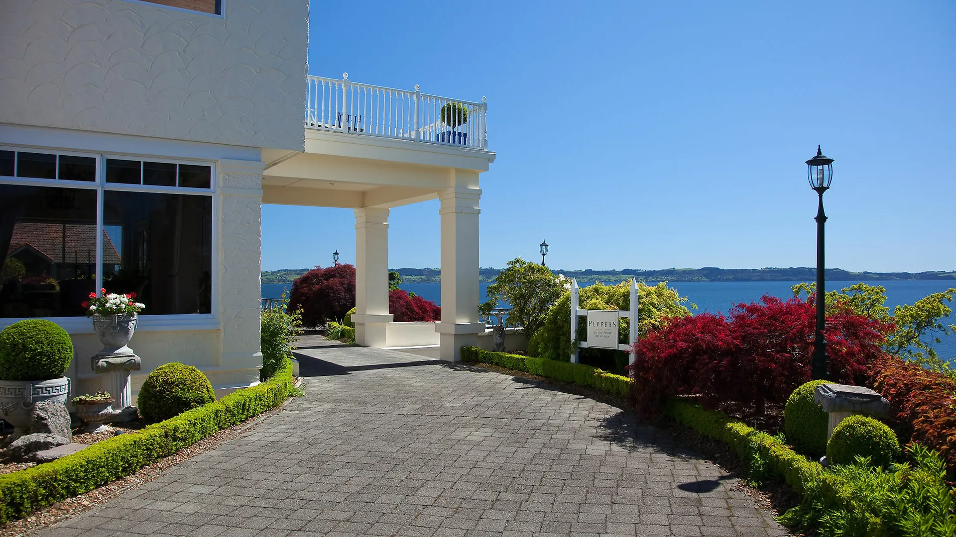 On The Point - Lake Rotorua